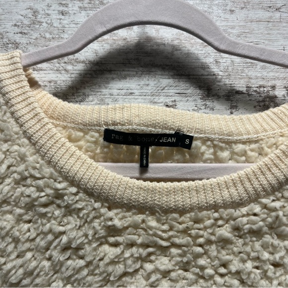 Rag & bone fuzzy Sherpa popcorn cream sweater size small. - Picture 3 of 7